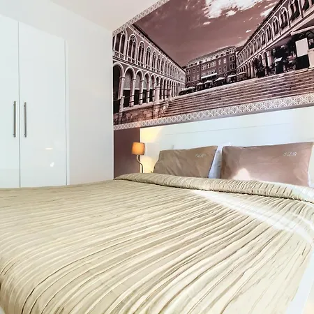 Urban I**** Guest house