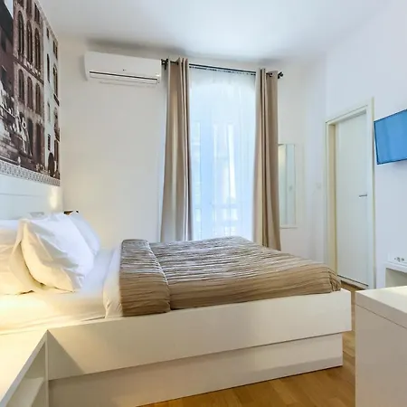 Urban I**** Guest house Split